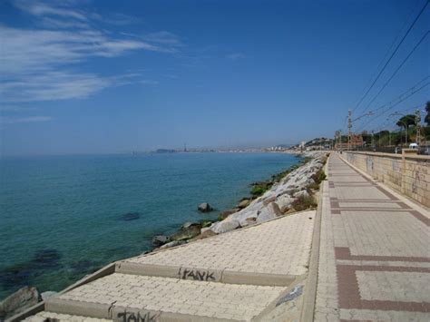 playa de montgat norte|Playas de Montgat